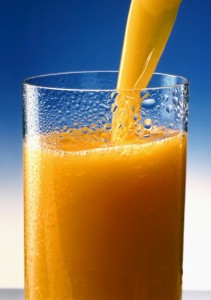 Orange_juice_1_edit1_Wikimedia_PublicDomain (563x800)