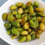 Blanched_pistachios (1)